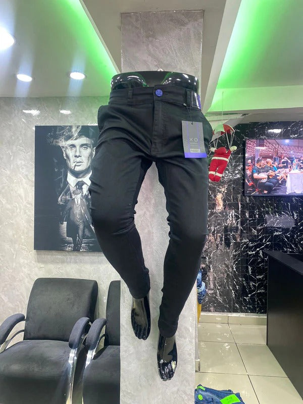 Calça Sport fino (Sem rasgos) Apertada (Preta)