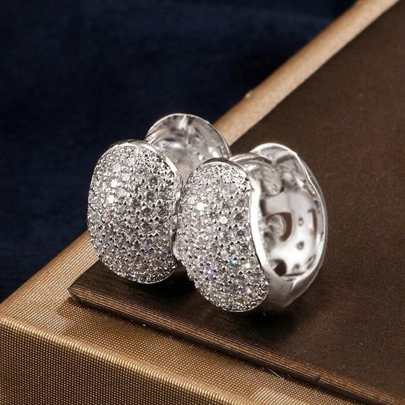 Argola - Brinco Masculino: Prata Cravejada com Zircônia e Ouro Branco - Edição Limitada